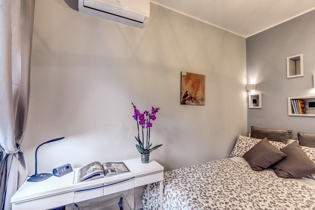 Lux Apartment Roma Esterno foto